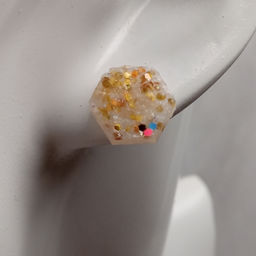5/$25 Hand Crafted Gold and White Druzy Earrings